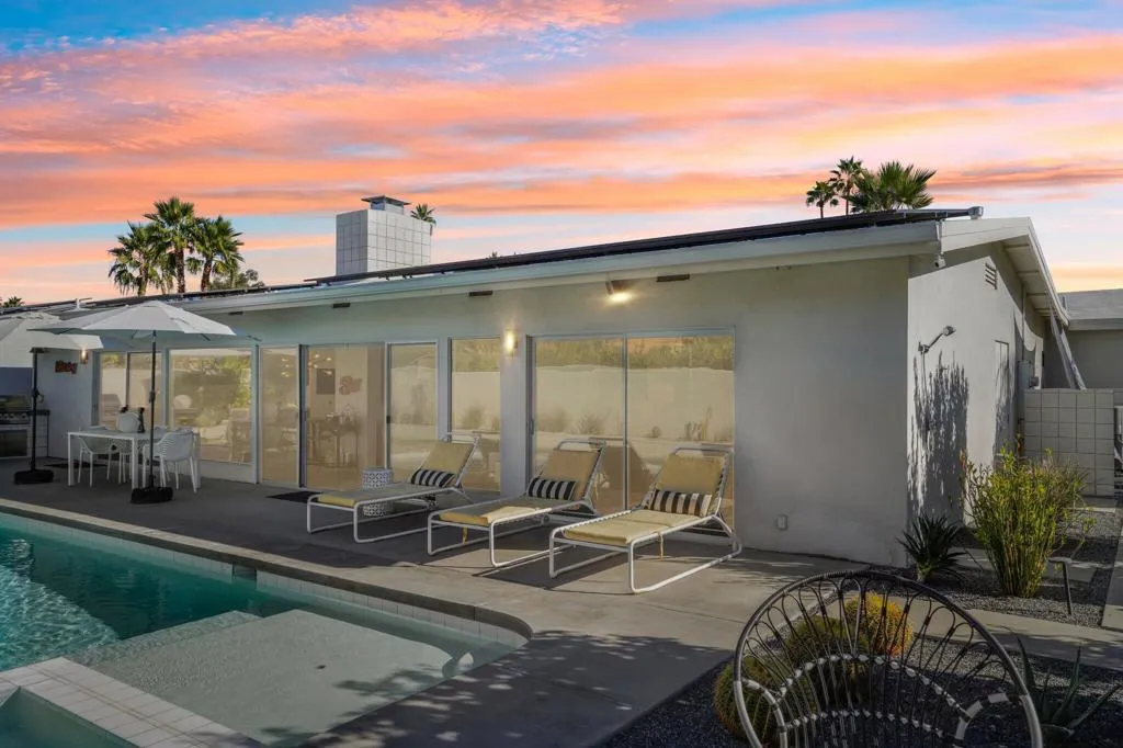 2463 S Broadmoor Drive, Palm Springs, California 92264 home-pic-58